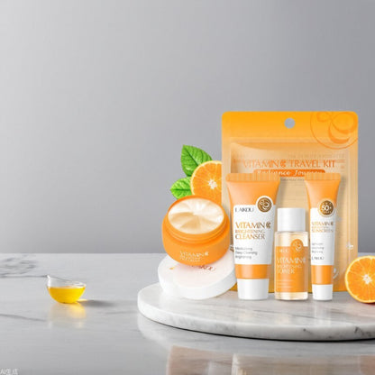 Skin Care Sets 4pcs Gift Box Vitamin C Cleanser Toner Sunscreen Essence Cream