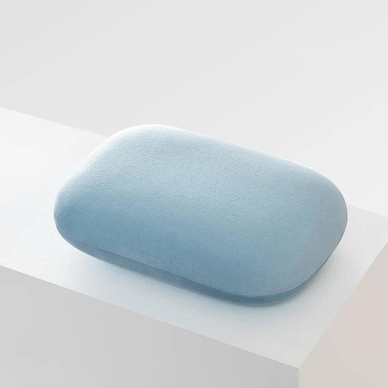 Slow-Rebound Nap Pillow