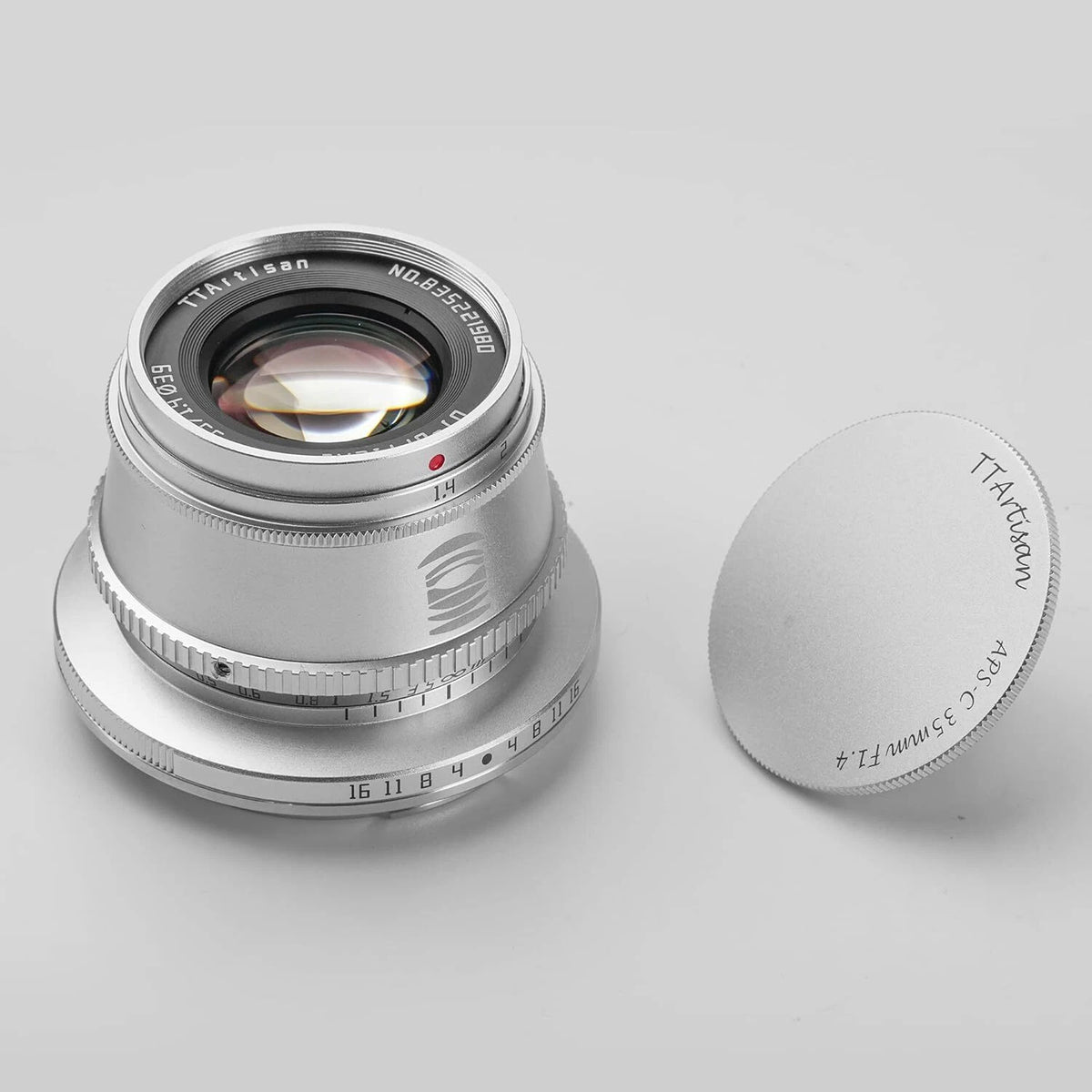TTArtisan 35mm F1.4 APS-C Manual Focus Lens for Olympus Macro 4/3 Mount Cameras